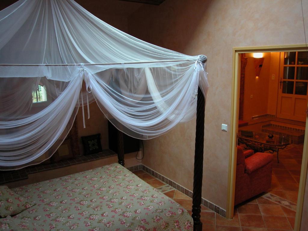 Le Mazet De La Dame Bed & Breakfast Barbentane Bilik gambar